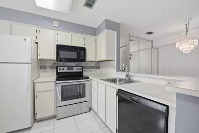 14898 Wedgefield Drive #208, Delray Beach, FL 33446 - Photo 6