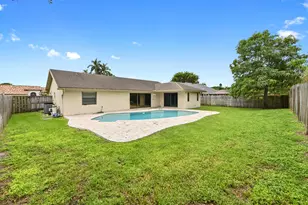 9585 Lancaster Pl, Boca Raton, FL 33434 - Photo 4