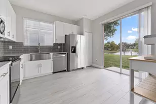 10971 SW Dunhill Ct, Port Saint Lucie, FL 34987 - Photo 4