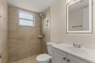 1505 SE Royal Green Cir, Port Saint Lucie, FL 34952 - Photo 20