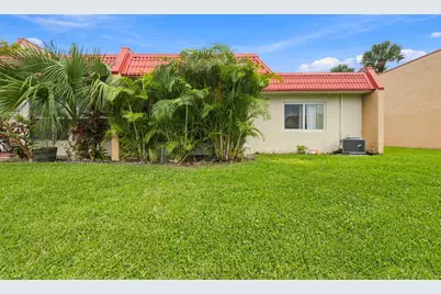 193 Lake Evelyn Drive, West Palm Beach, FL 33411 - Photo 24