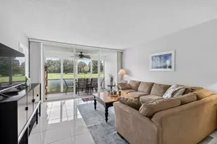 575 Oaks Ln, Pompano Beach, FL 33069 - Photo 14
