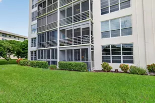 575 Oaks Ln, Pompano Beach, FL 33069 - Photo 20