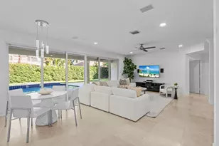 1879 Hidden Trail Ln, Weston, FL 33327 - Photo 2