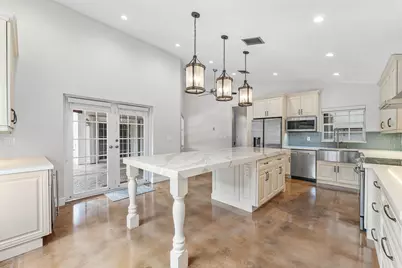 3145 W Quayside Drive, Hollywood, FL 33026 - Photo 10