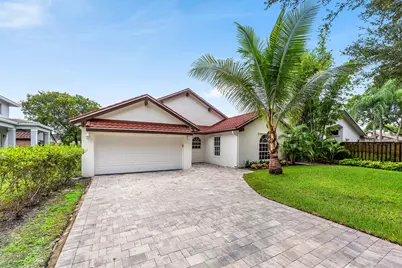 3145 W Quayside Drive, Hollywood, FL 33026 - Photo 2