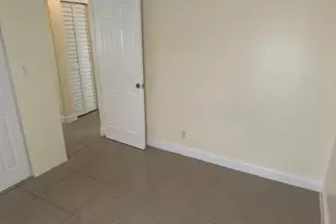7807 W Kimberly Blvd, North Lauderdale, FL 33068 - Photo 4