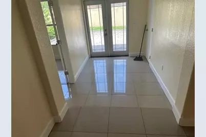 7807 W Kimberly Boulevard, North Lauderdale, FL 33068 - Photo 8