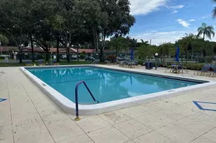 9267 NW 61st St, Tamarac, FL 33321 - Photo 16