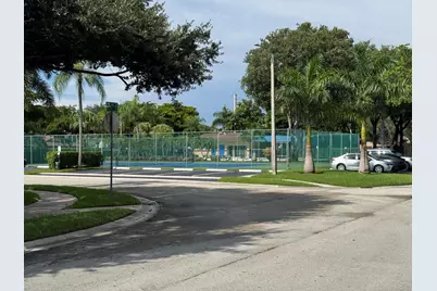 9267 NW 61st Street, Tamarac, FL 33321 - Photo 14