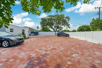 305 Cypress Drive #1,2,3,4,5, Lake Park, FL 33403 - Photo 16