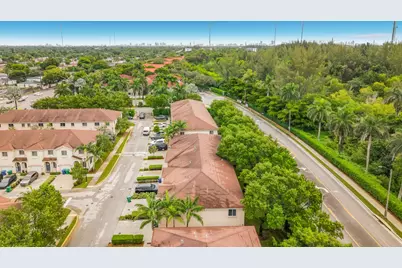 1366 NW 214th Terrace, Miami Gardens, FL 33169 - Photo 44