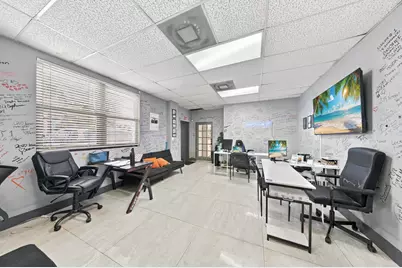 816 NW 6th Avenue, Fort Lauderdale, FL  - Photo 32