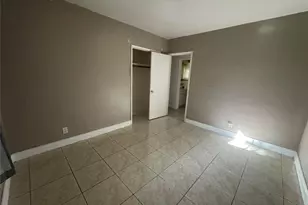 5691 SW 1st St, Plantation, FL 33317 - Photo 18