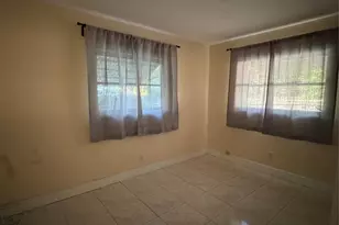 5691 SW 1st St, Plantation, FL 33317 - Photo 14