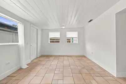 120 Pleasant Place #2, Palm Springs, FL 33461 - Photo 6