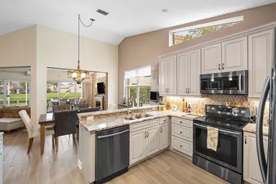 7208 Ashford Lane, Boynton Beach, FL 33472 - Photo 8