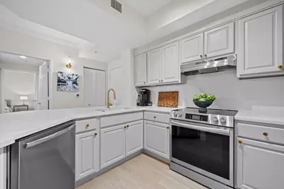 720 S Sapodilla Avenue #204, West Palm Beach, FL 33401 - Photo 8