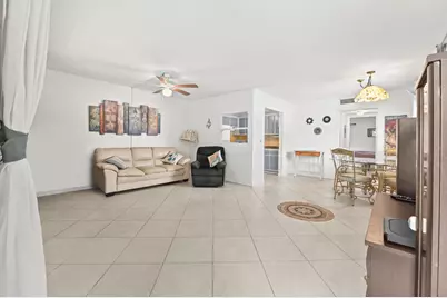305 Norwich M, West Palm Beach, FL 33417 - Photo 2
