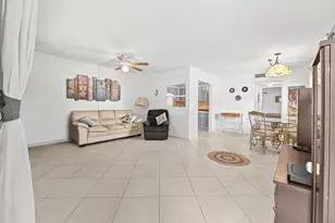 305 Norwich M, West Palm Beach, FL 33417 - Photo 2