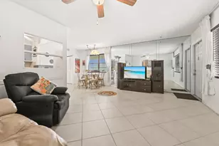 305 Norwich M, West Palm Beach, FL 33417 - Photo 6