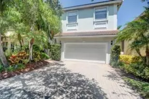 1115 Papaya St, Hollywood, FL 33019 - Photo 1