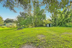 2930 Middle Rd, Fort Pierce, FL 34981 - Photo 20