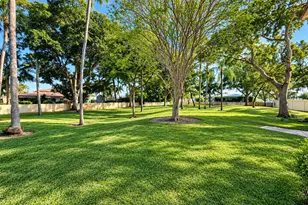 138 S Cypress Rd, Pompano Beach, FL 33060 - Photo 34
