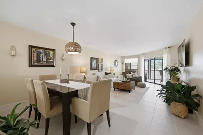 7232 Fairfax Drive #205, Tamarac, FL 33321 - Photo 10