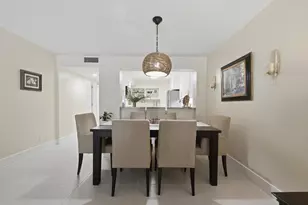 7232 Fairfax Dr, Tamarac, FL 33321 - Photo 12