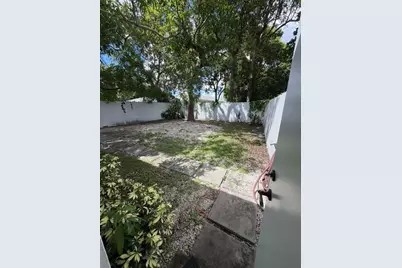 527 NW 91st Street #2, Miami, FL 33150 - Photo 4