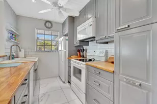 1182 S Drive Cir, Delray Beach, FL 33445 - Photo 10
