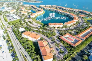 36 Harbour Isle Dr W, Fort Pierce, FL 34949 - Photo 1