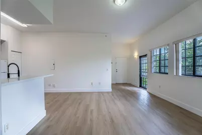 2801 Riverside Drive #301-S, Coral Springs, FL 33065 - Photo 2