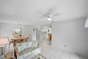 105 SE Village Dr, Port Saint Lucie, FL 34952 - Photo 12