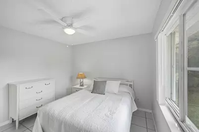 105 SE Village Drive, Port Saint Lucie, FL 34952 - Photo 20