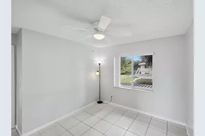 105 SE Village Drive, Port Saint Lucie, FL 34952 - Photo 30
