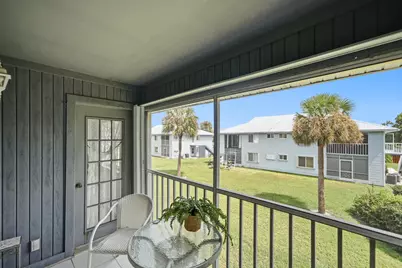 105 SE Village Drive, Port Saint Lucie, FL 34952 - Photo 34