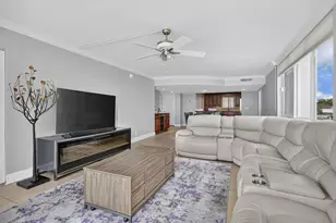 301 Lake Shore Dr, Lake Park, FL 33403 - Photo 8