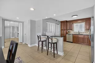 301 Lake Shore Dr, Lake Park, FL 33403 - Photo 16