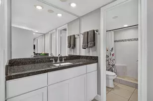 301 Lake Shore Dr, Lake Park, FL 33403 - Photo 30