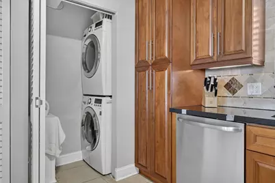 301 Lake Shore Drive #201, Lake Park, FL 33403 - Photo 20