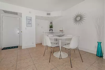 3475 N Country Club Drive #807, Aventura, FL 33180 - Photo 6