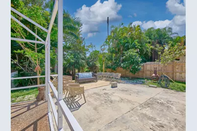 9020 SW 8th Street, Boca Raton, FL 33433 - Photo 10