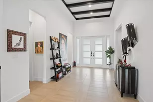 10031 Timber Crk Wy, Palm Beach Gardens, FL 33412 - Photo 2