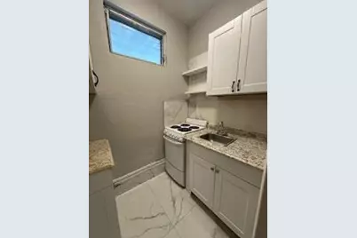 232 SW 10th Street, Hallandale Beach, FL 33009 - Photo 6