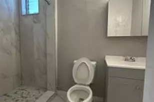 232 SW 10th St, Hallandale Beach, FL 33009 - Photo 10