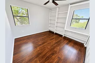 1431 SW 87th Way, Pembroke Pines, FL 33025 - Photo 8