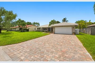 626 NW 100th Way, Coral Springs, FL 33071 - Photo 6