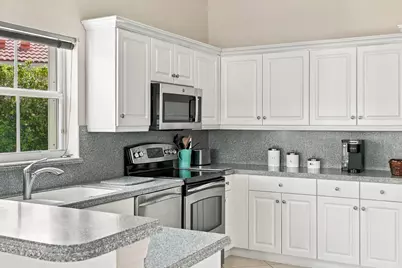 1295 Windsor Lane, Weston, FL 33327 - Photo 14